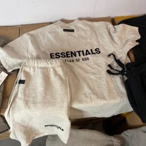 Top quality mixed essential clothing pallet