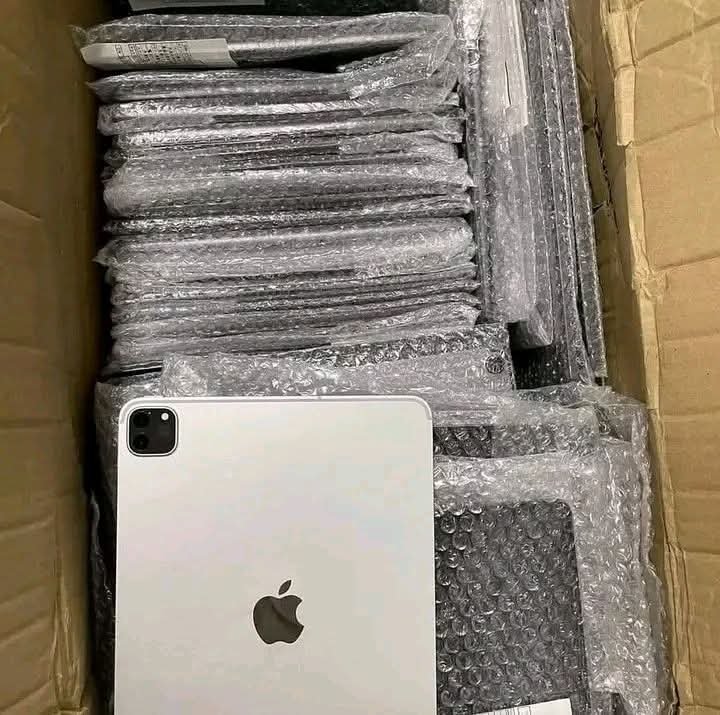 iPads Pallets Available - Image 2